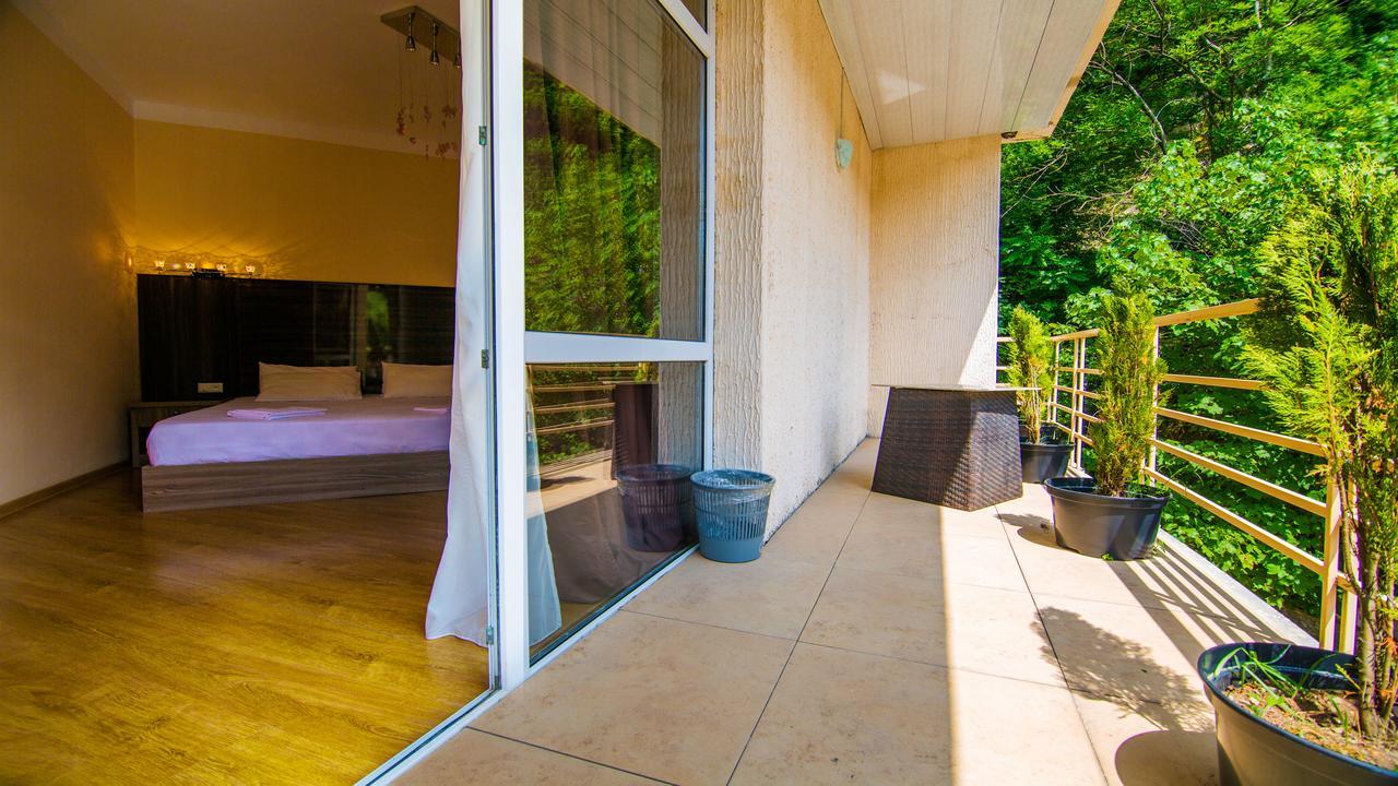 Guest House Боржоми Экстерьер фото