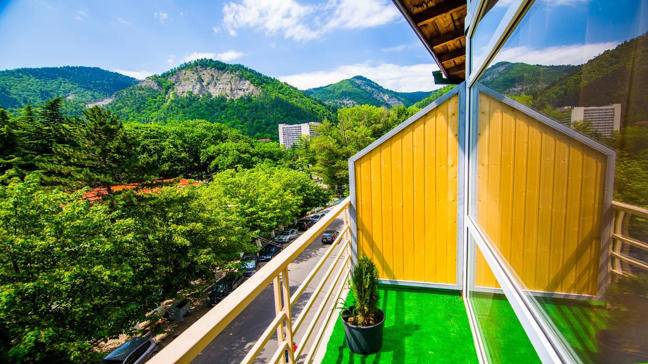 Guest House Боржоми Экстерьер фото
