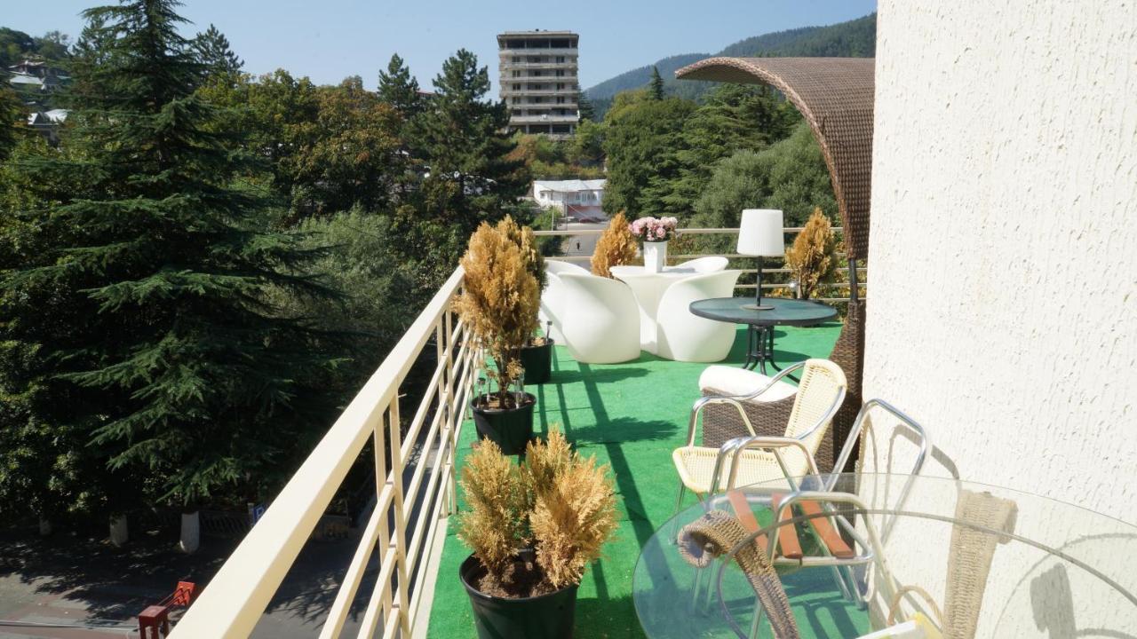 Guest House Боржоми Экстерьер фото